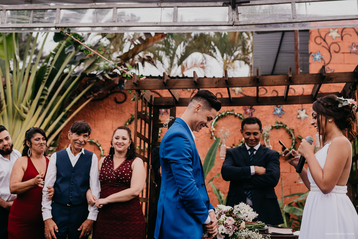 entrada do noivo casamento de dia pais do noivo casamento o ar livre fotografia de casamento casar de dia fotografia por caio henrique 