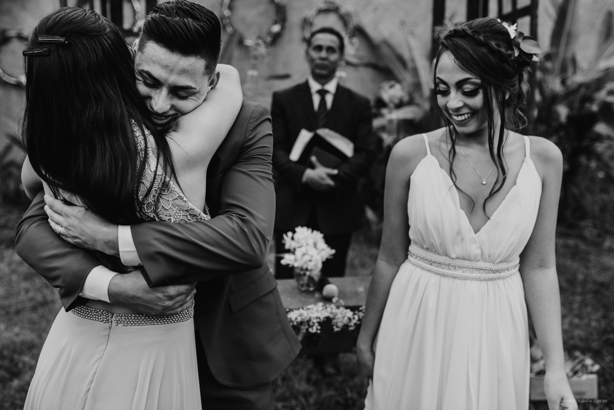 entrada do noivo casamento de dia pais do noivo casamento o ar livre fotografia de casamento casar de dia fotografia por caio henrique 