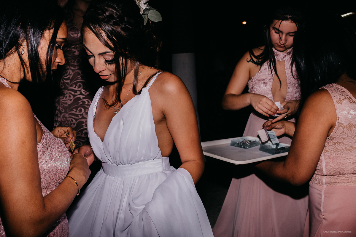 entrada do noivo casamento de dia pais do noivo casamento o ar livre fotografia de casamento casar de dia fotografia por caio henrique  ensaio do casal  festa de casamento