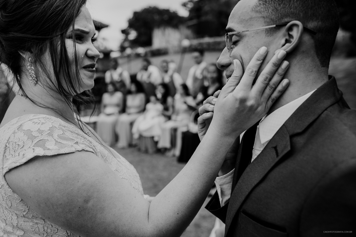 noivos casamento cristao fotografia de casamento casar no campo vestido de noiva congregacao crista fotografia documental fotografia de casamento por caio henrique fotografo de sao paulo votos  irma do noivo 