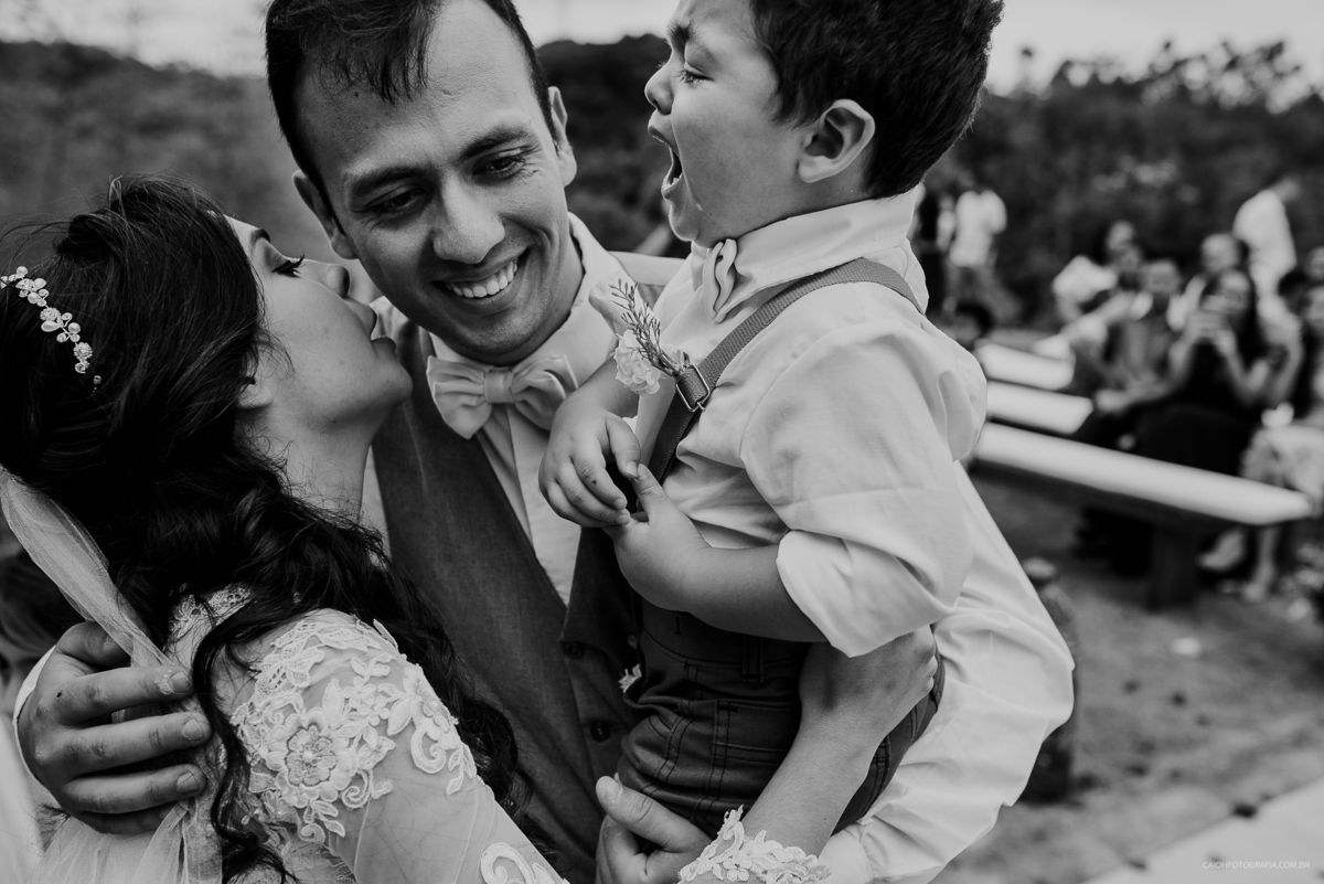 noivos casamento cristao fotografia de casamento casar no campo vestido de noiva congregacao crista fotografia documental fotografia de casamento por caio henrique fotografo de sao paulo votos mini wedding 