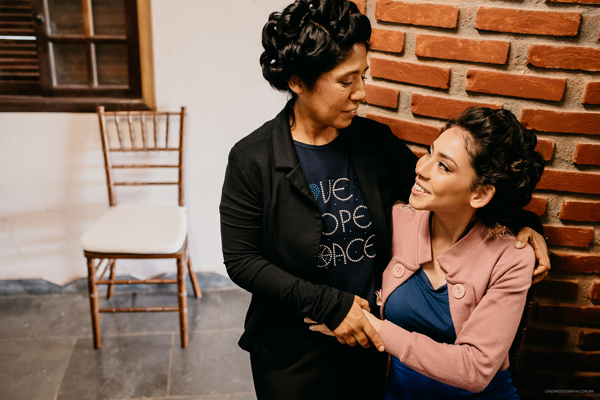 making of noiva fotografia de casamento casamento de dia casamento no campo noiva se maquiando dia da noiva fotografia por caio henrique mae da noiva