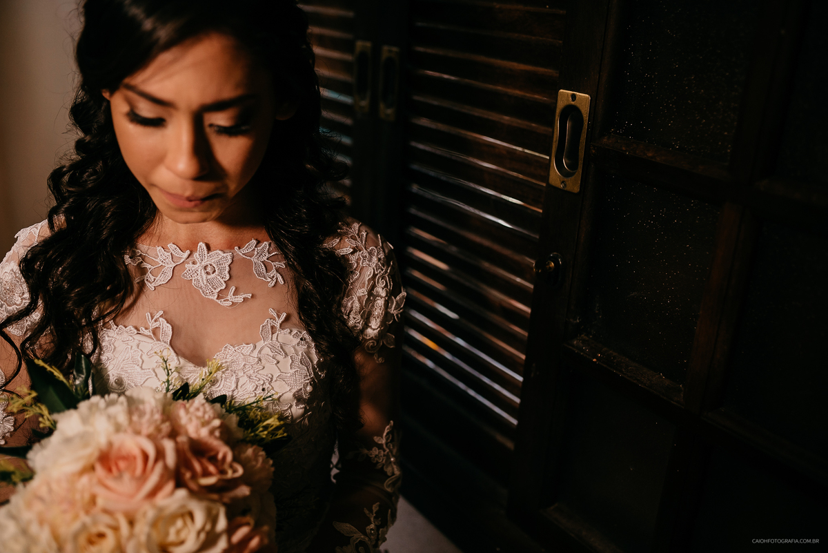 making of noiva fotografia de casamento casamento de dia casamento no campo noiva se maquiando dia da noiva fotografia por caio henrique mae da noiva vestido de noiva casar no campo 