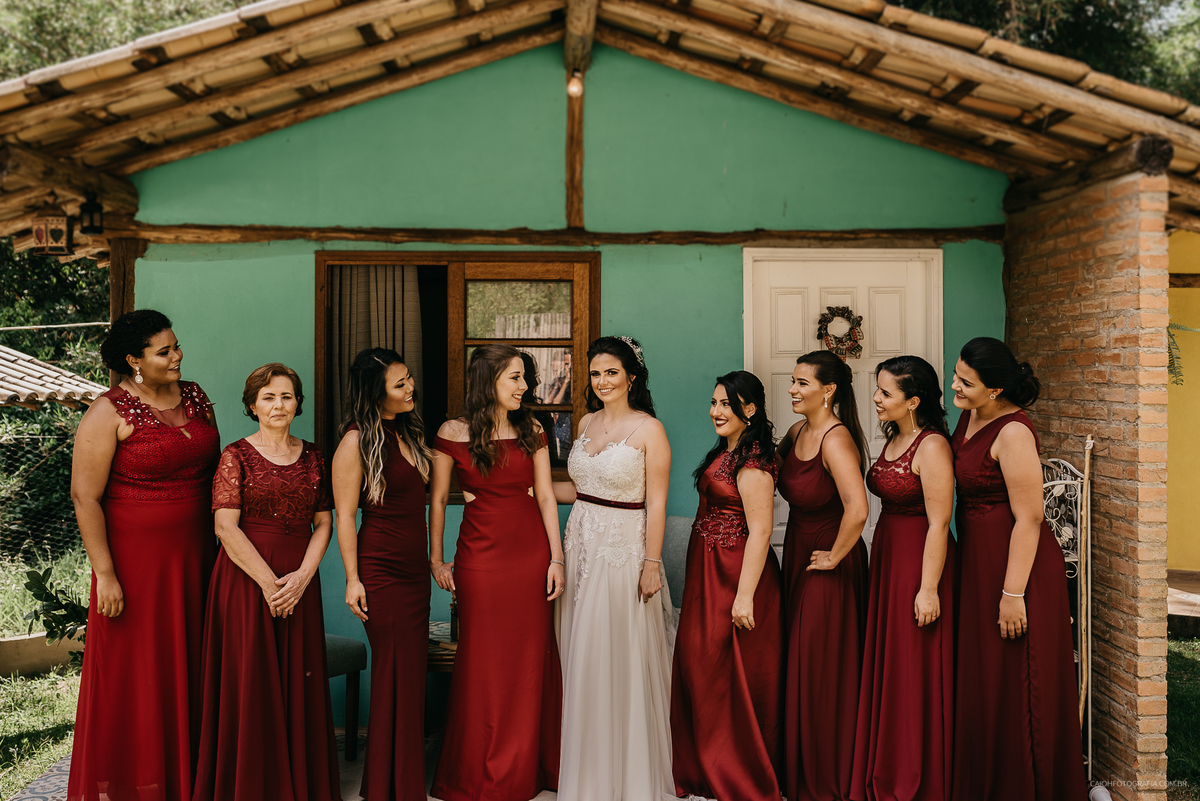 making of da noiva fotografia de casamento casar no campo casamento de dia ao ar livre ideias de foto mini wedding fotografos de casamento em campinas fotos por caio henrique noiva sorrindo retrato de noiva penteado de noivas madrinhas da noiva