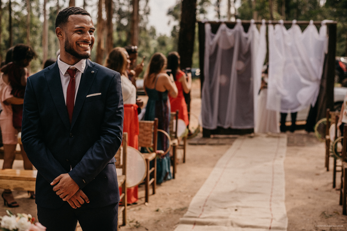 entrada do noivo fotografo de casamentos casamento de dia no campo ar livre fazenda floresta park campinas ideias de decoracao de casamento mini wedding reacao do noivo entrada da noiva