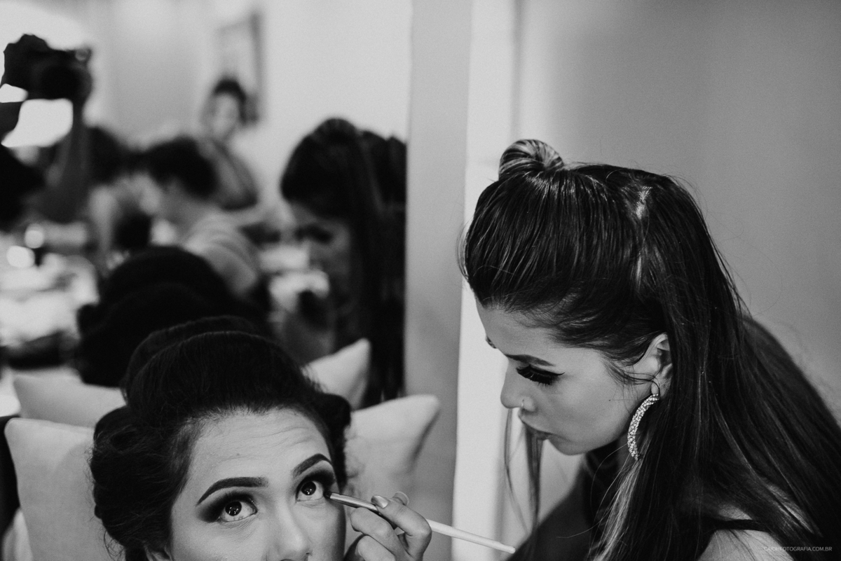 casamento de dia fotografia de casamento fotos de noivas casamento ao ar livre fotografos de casamento noiva se maquiando  maquiagem de noivas