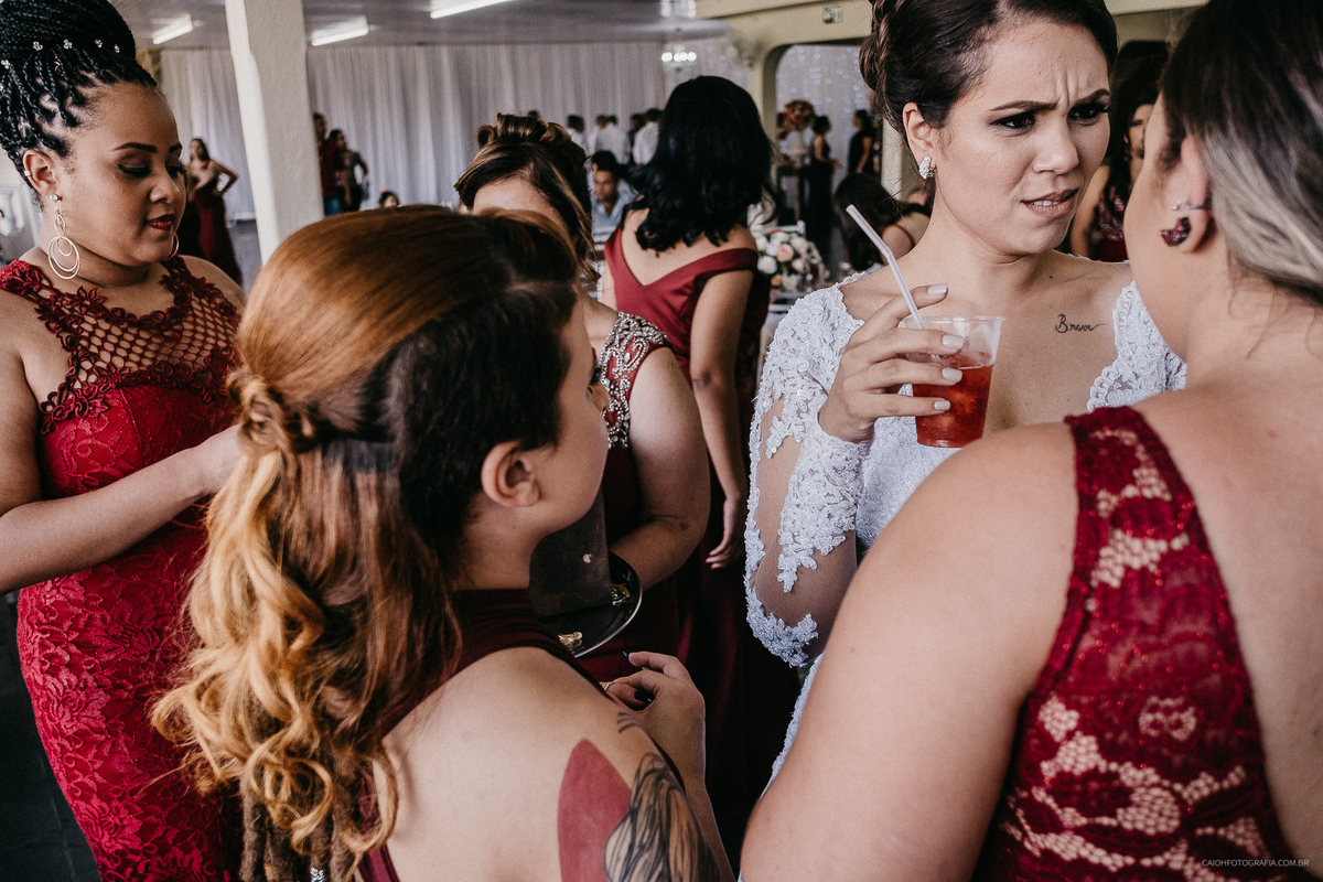 Festa de casamento noivos espontaneos balada de casamento fotografia documental fotos por caio henrique casamentos de dia ao ar livre festas de casamento