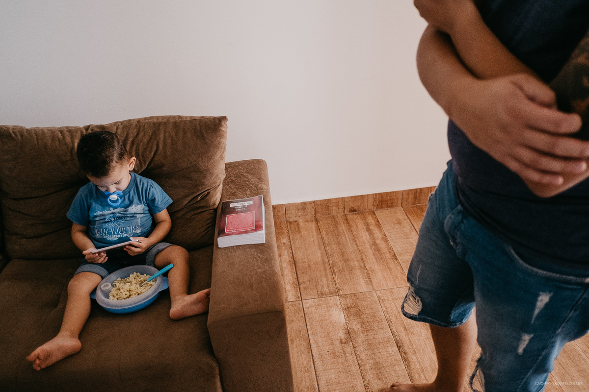 ensaio familia fotografia documental de familia ensaio por caio henrique fotografos de familia ensaio gestante almoco familia