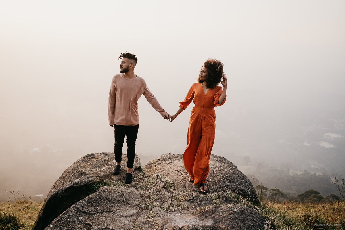 ensaio pre wedding fotografia de casamento fotos no campo fotografos de casamento sao paulo caio henrique nascer do sol