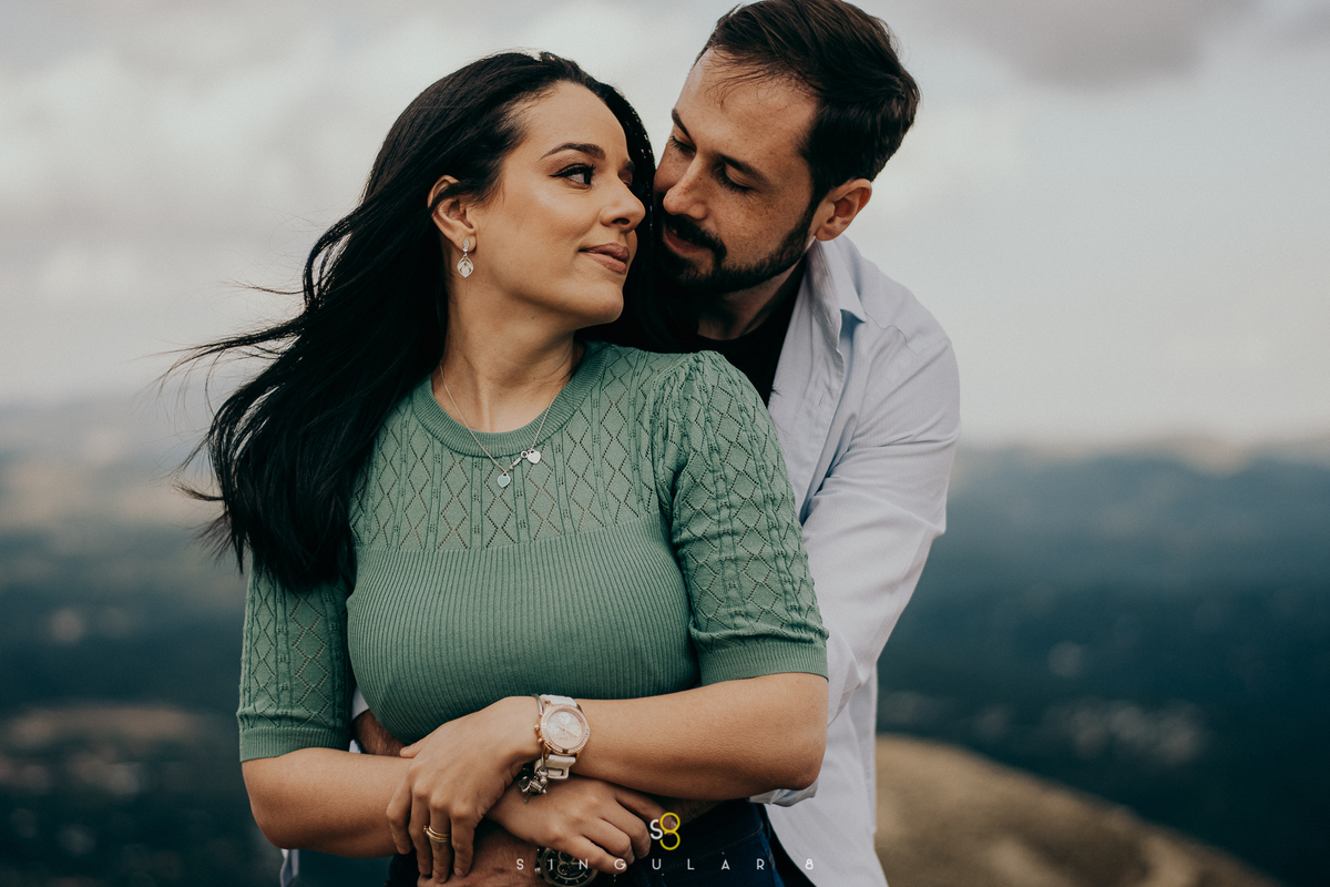 ensaio pré casamento no pôr do sol no pico do olho d'agua em mairiporã