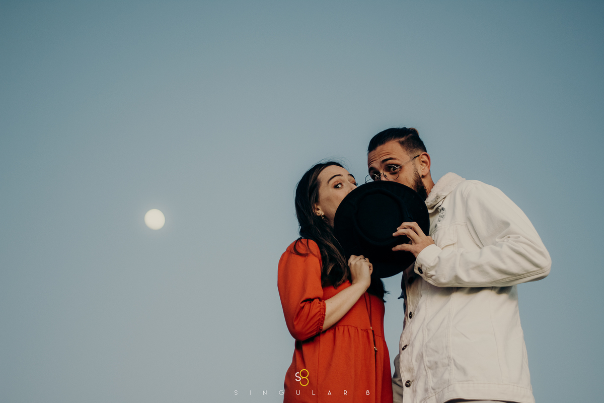 fotografia de casal escolhi esperar no ensaio pré casamento
