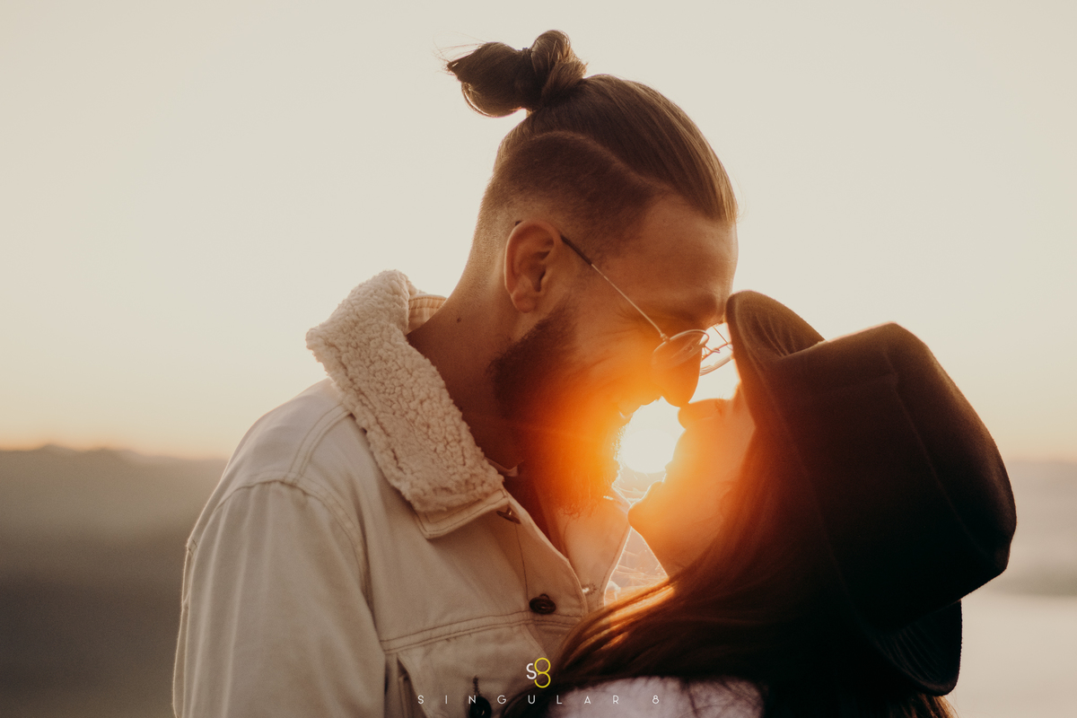 Ensaio pré casamento no amanhecer no pico do olho d'agua mairiporã
