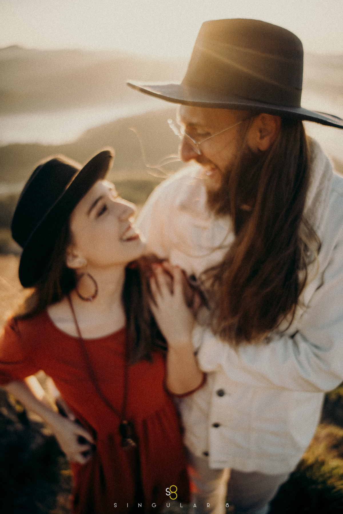Ensaio pré casamento no amanhecer do Pico do Olho Dagua em Mairiporã