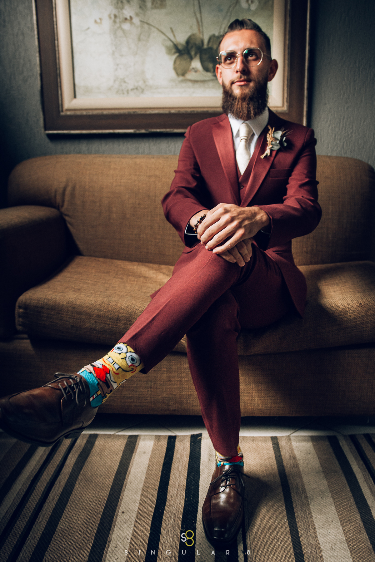 fotografia de casamento de meia do noivo no making of buffet callegari espaço itália