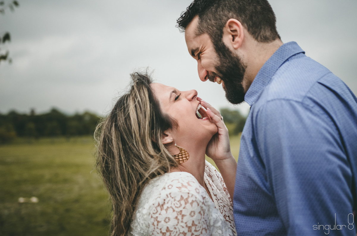 Casal sorrindo - Singular 8 - Verônica Morais