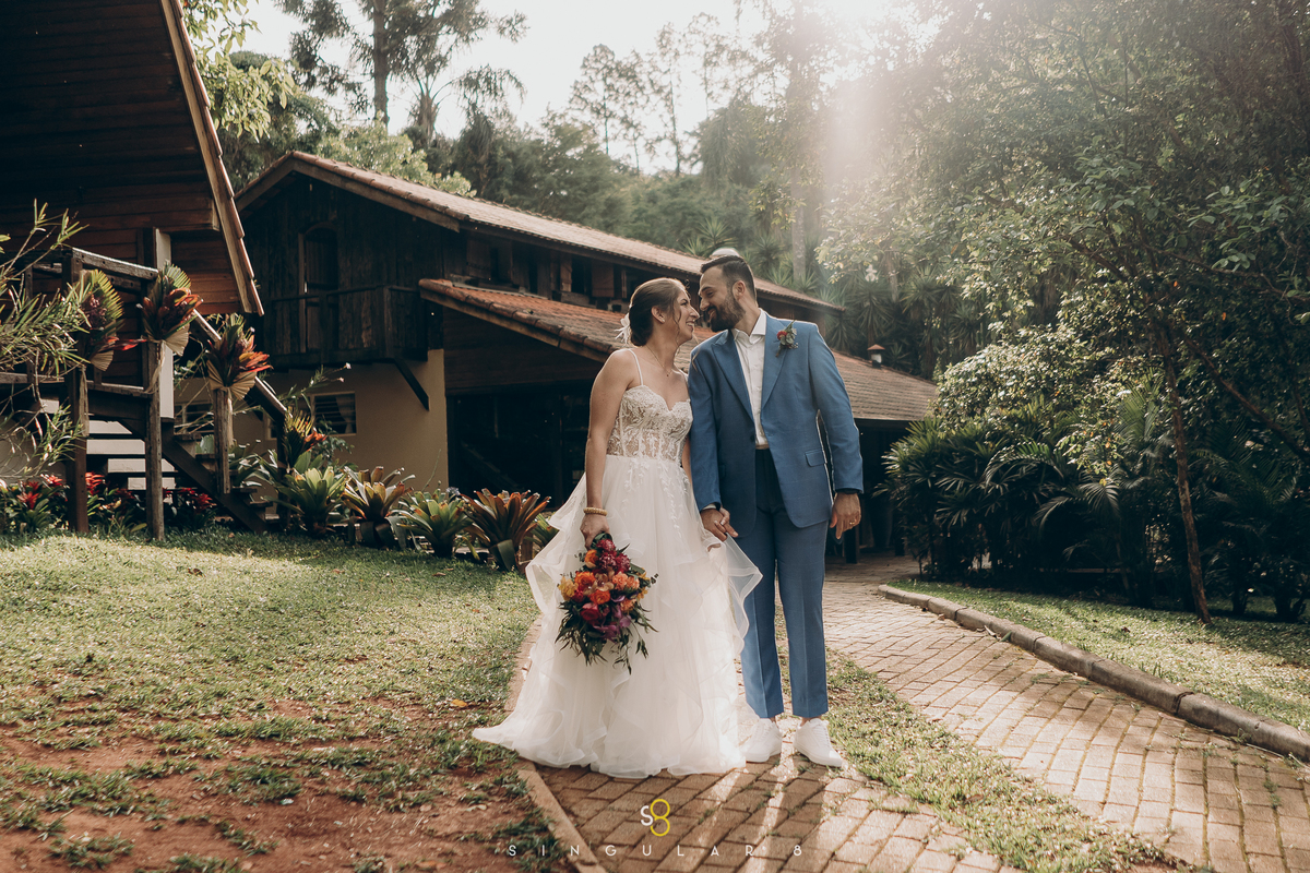 Fotografia de casamento no pôr do sol do rancho santa maria eventos