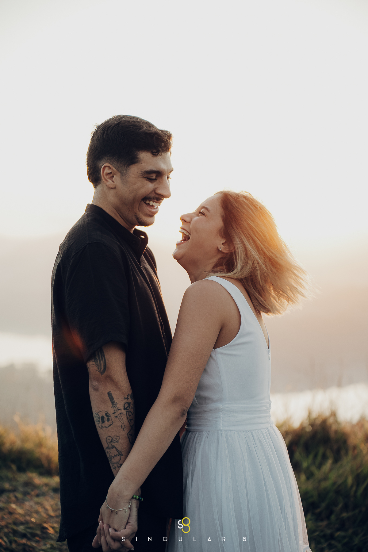 fotogrfia de ensaio pré casamento espontaneo nascer do sol do morro do capuava