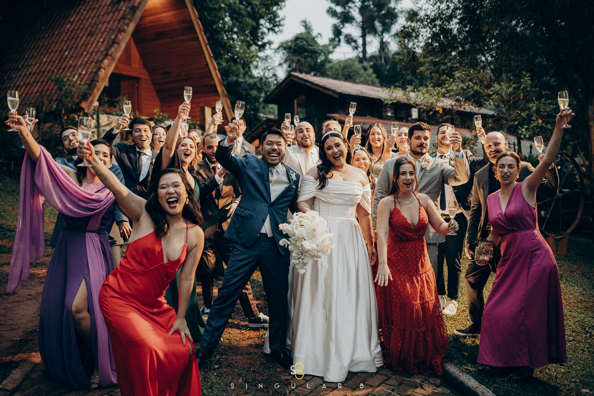 foto criativa para fazer com padrinhos em casamento de dia no pôr do sol mairiporã rancho santa maria