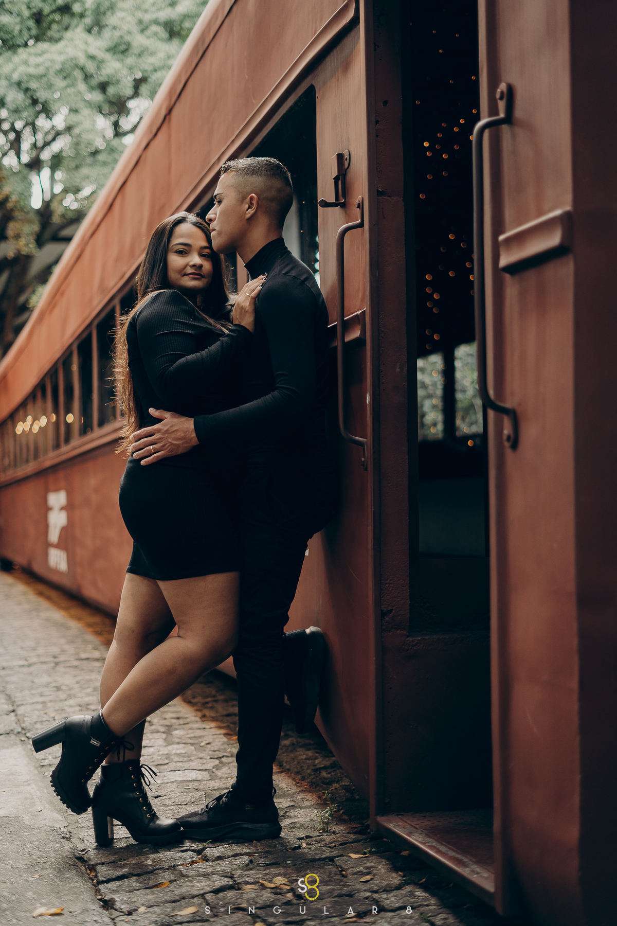 fotografo de ensaio pré casamento no trem da estação 840 são paulo