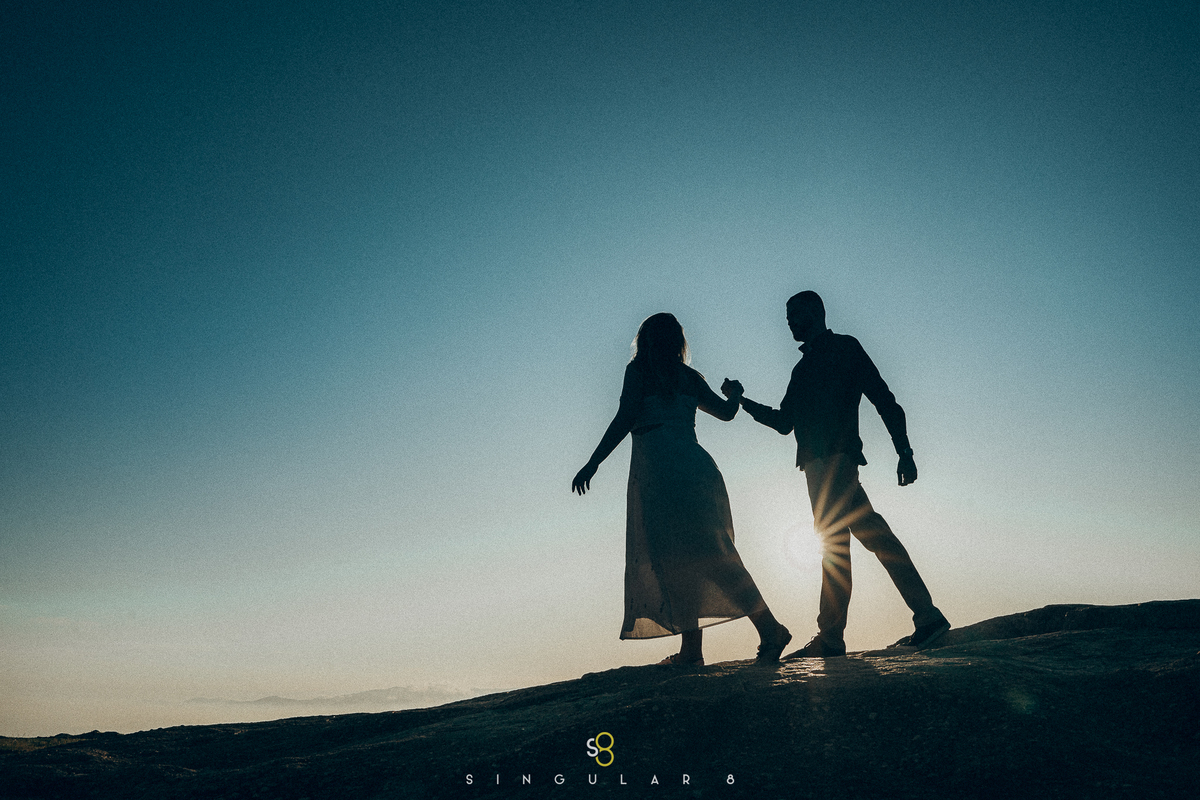 fotografia de ensaio pré casamento criativa para ensaio pré wedding em são paulo guarulhos no nascer do sol