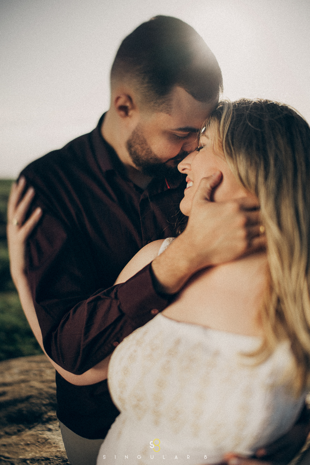 fotografia de ensaio pré casamento no nascer do sol pico do olho d'agua mairiporã guarulhos