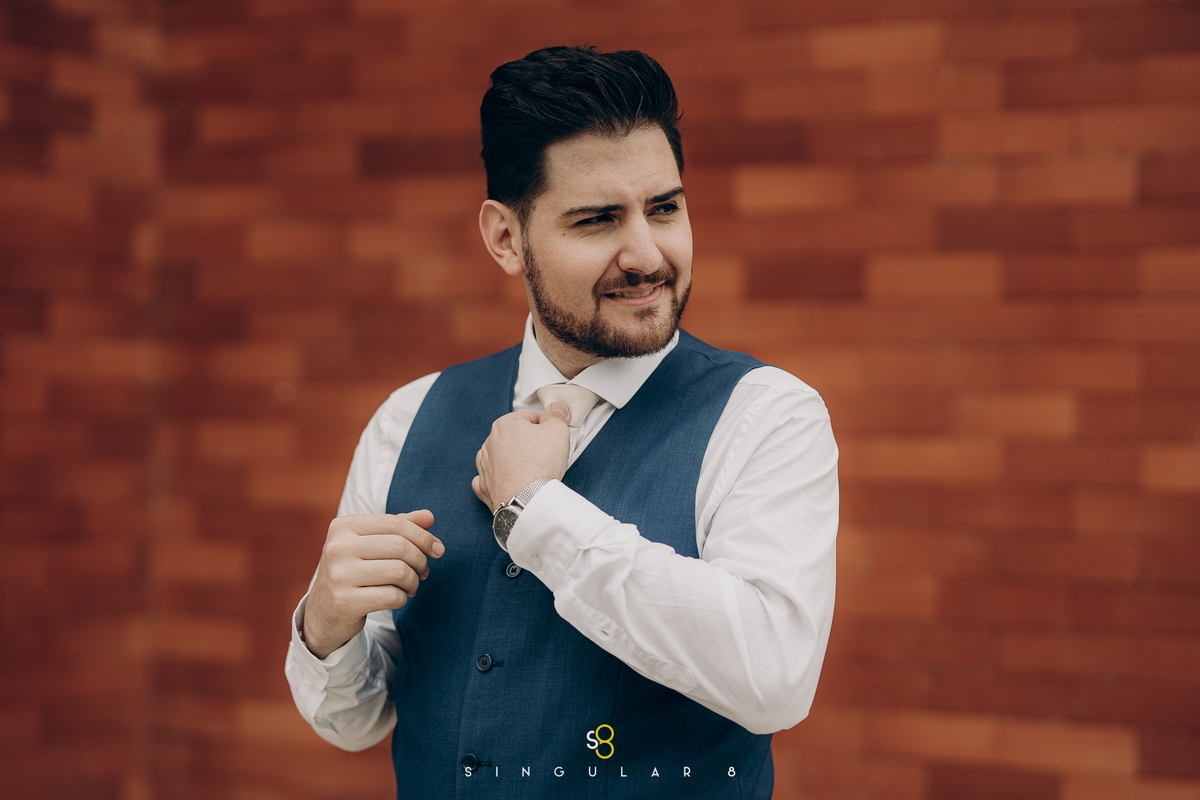 fotografia de making of do noivo para casamento de dia chez bisutti lake paradise