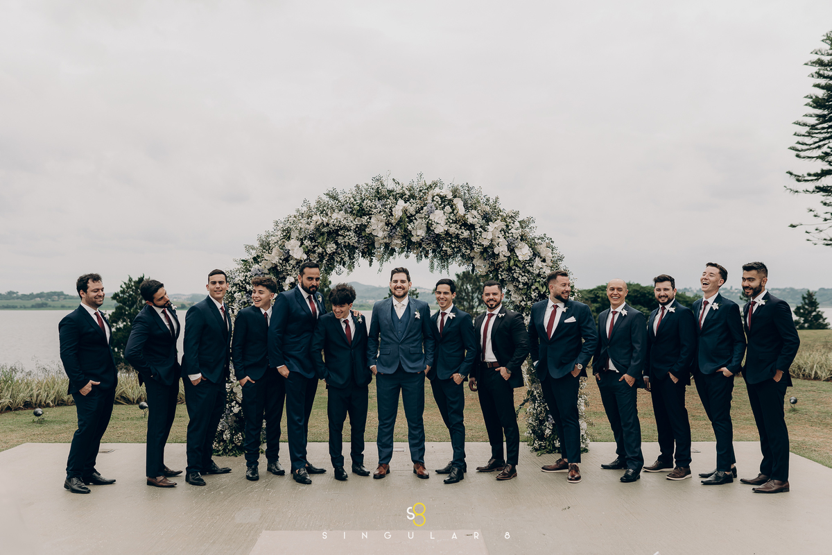 foto diferente com os padrinhos  chez bisutti lake paradise