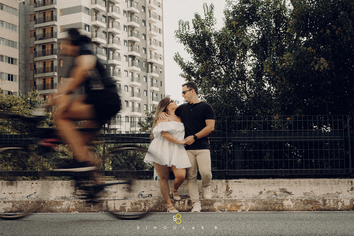 Foto criativa de ensaio pré casamento pré wedding em São Paulo Minhocão