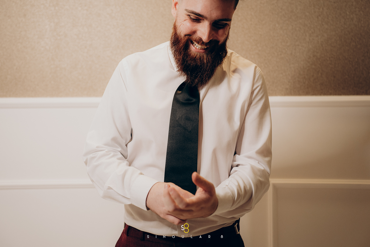 fotos de making of do noivo  Buffet Tulipas Villa Valentim