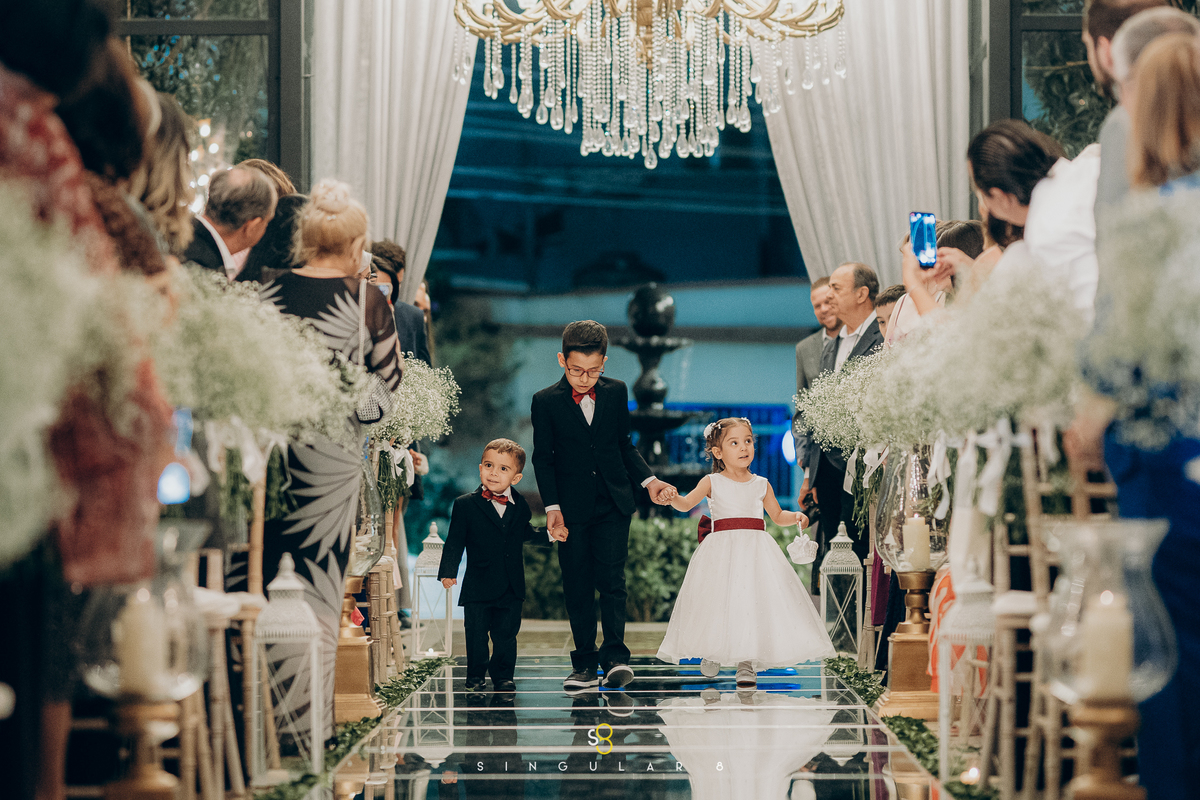 fotos de pajens e damas na cerimônia de casamento  Buffet Tulipas Villa Valentim