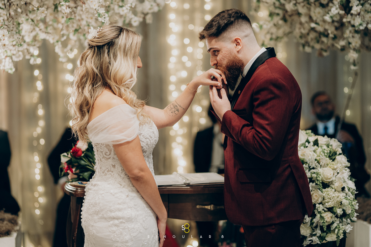 fotografia de cerimônia de casamento a noite  Buffet Tulipas Villa Valentim