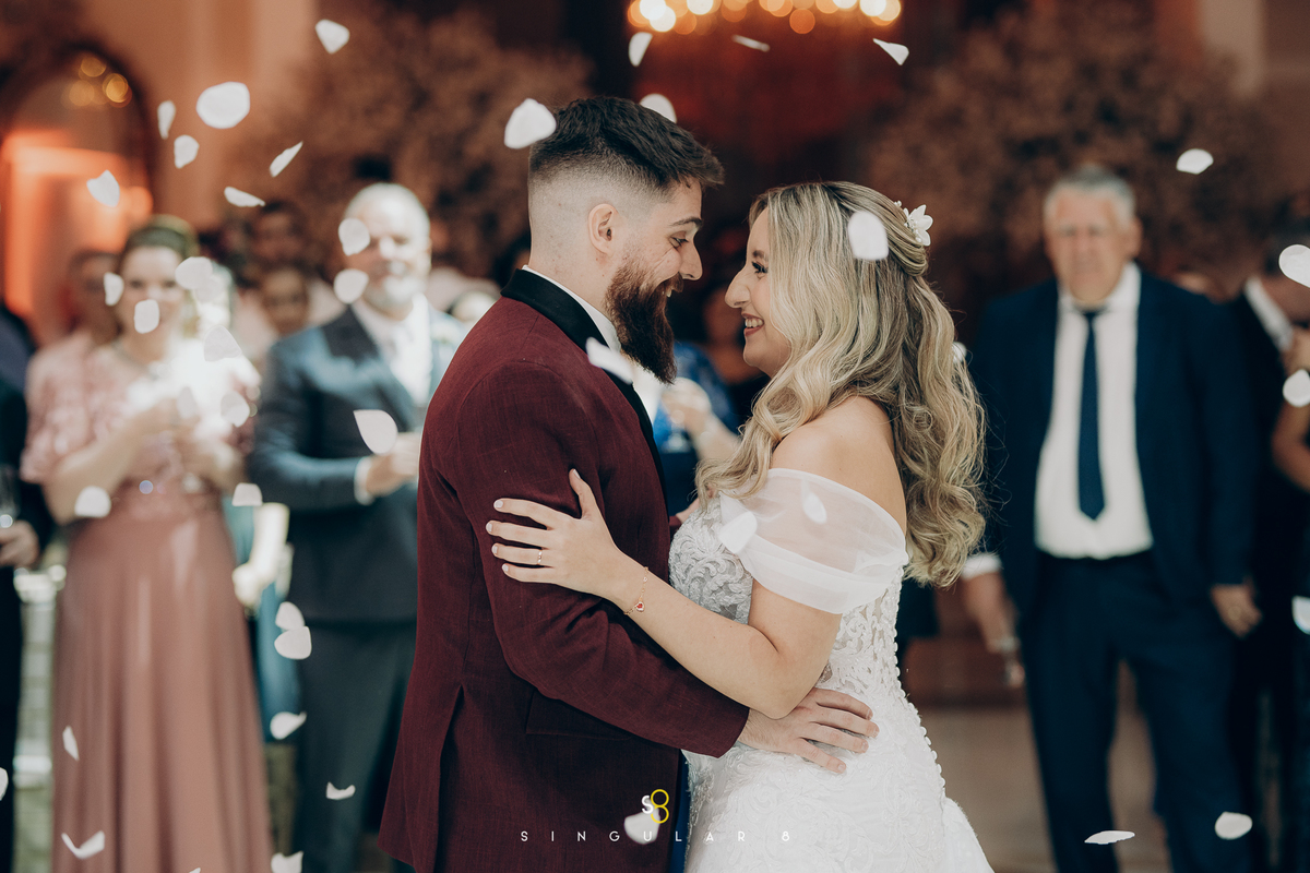 fotos da dança do casal  Buffet Tulipas Villa Valentim