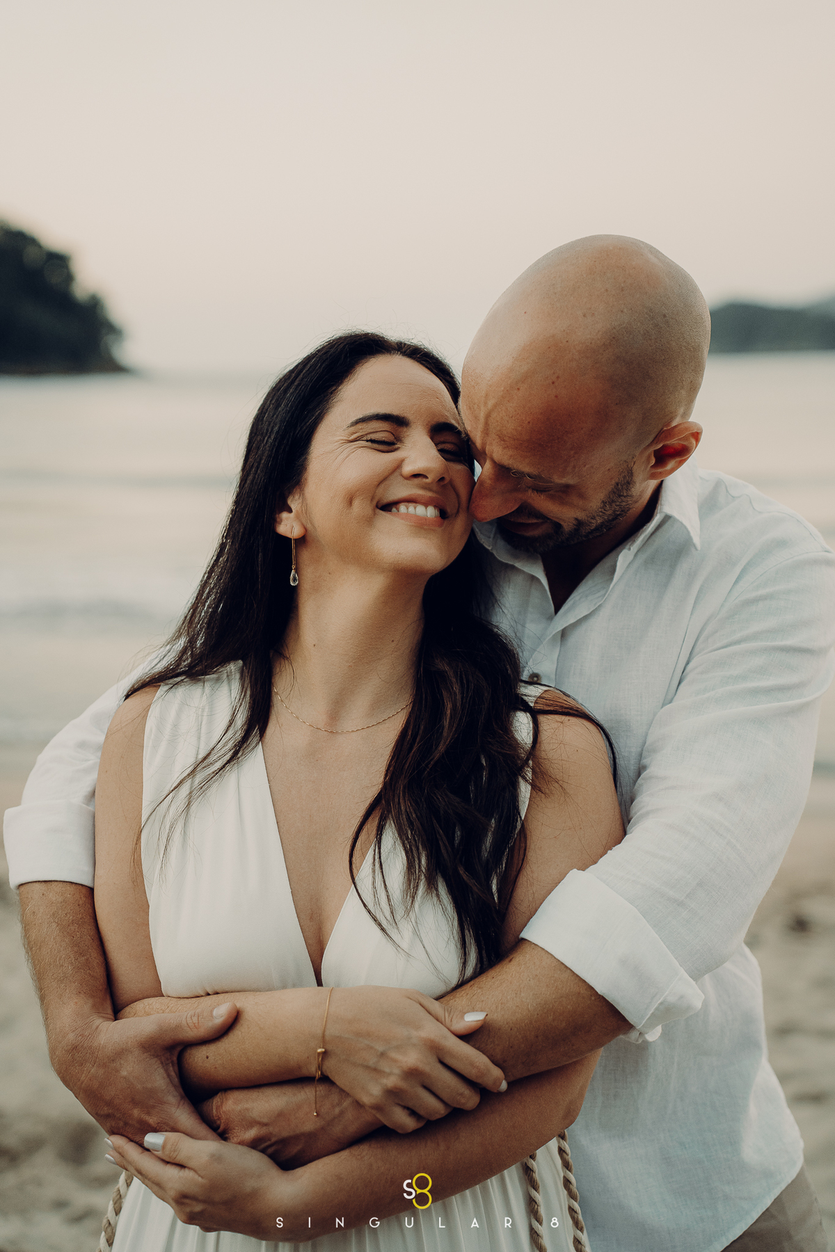 foto de pré wedding praia são sebastião barra do sahy