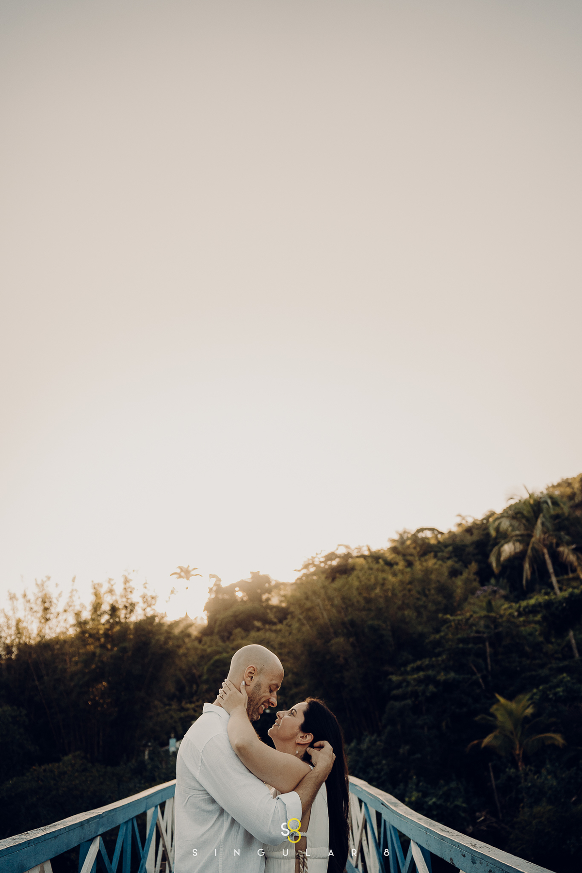 fotografia criativa para ensaio de casal praia são sebastião barra do sahy