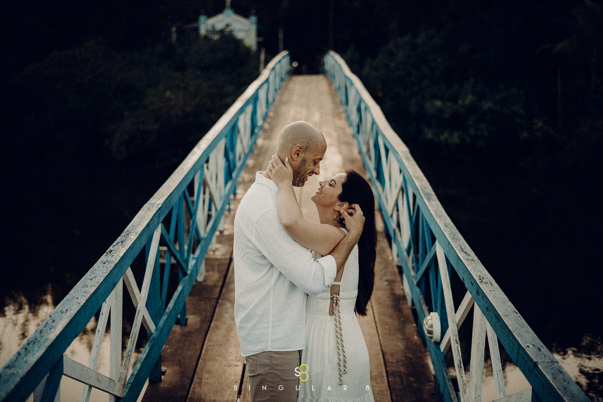 fotografia espontânea para ensaio pré casamento praia são sebastião barra do sahy