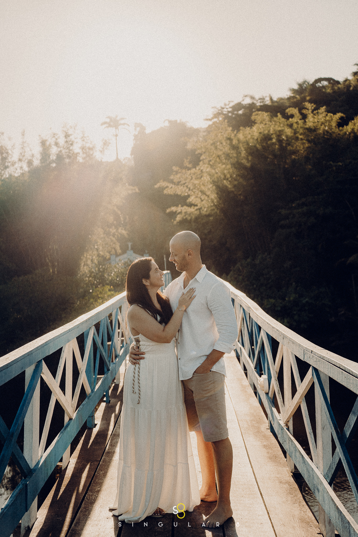 foto de casal na ponte praia são sebastião barra do sahy