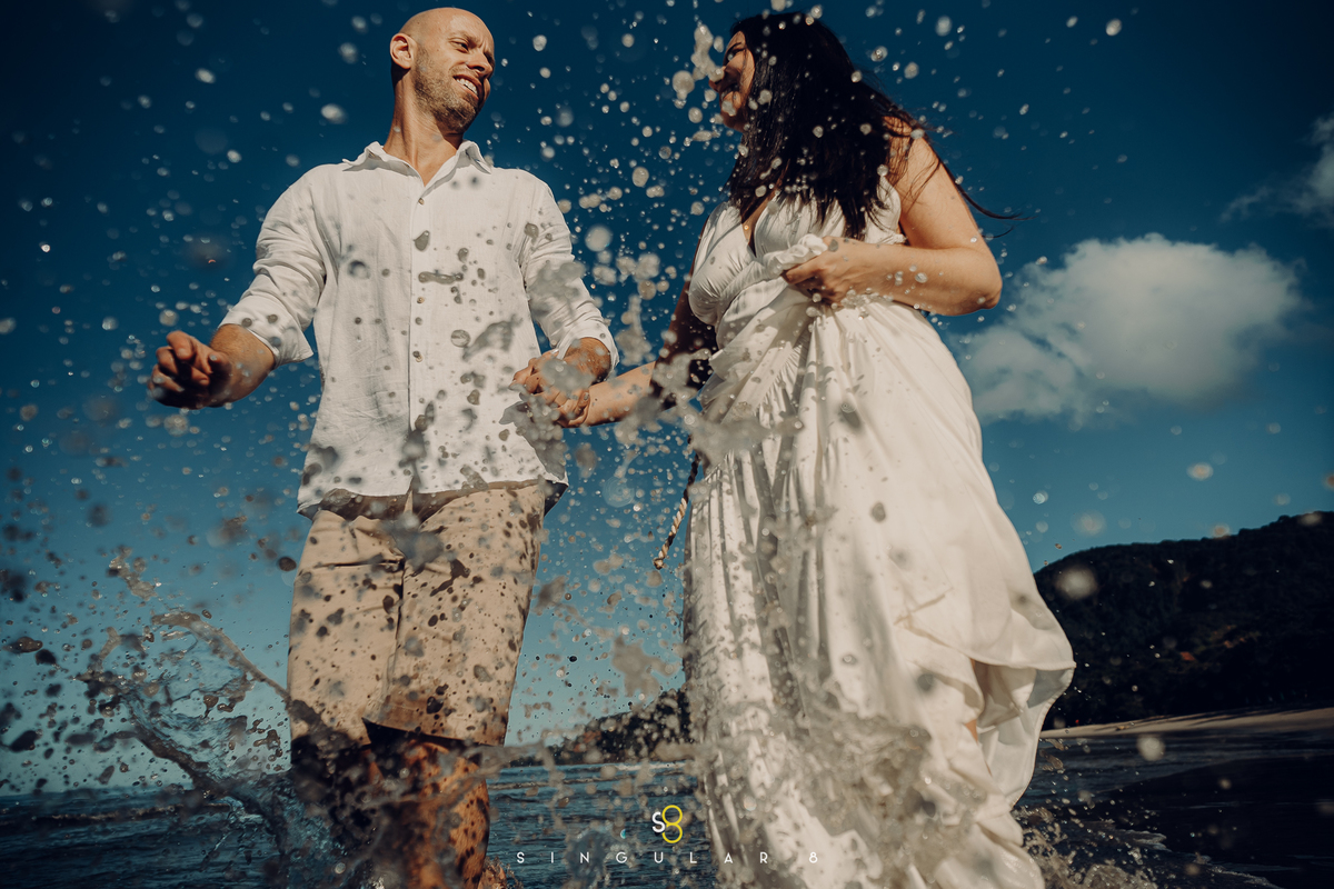 fotografia de ensaio pré casamento praia são sebastião barra do sahy