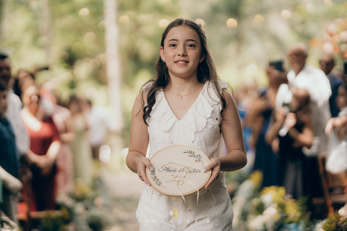 Momento emocionante da cerimônia de casamento em Mairiporã.