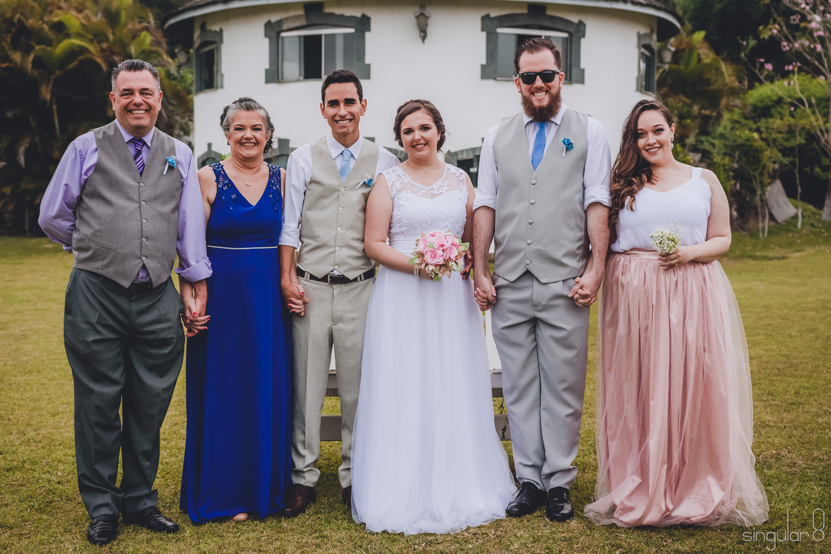 retrato-família-da-noiva-casamento-deivid-e-bia-sítio-quatro-irmãos-ibiúna-são-paulo-singular-fotografia-criativa