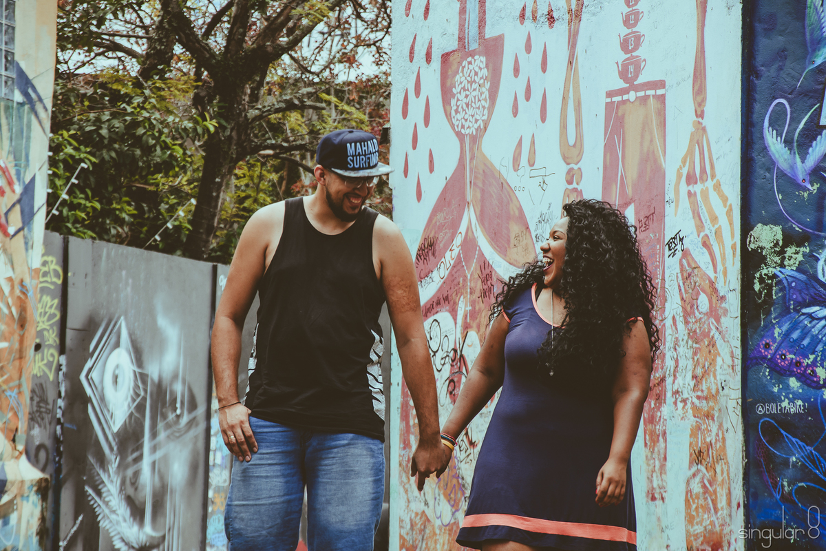 Beco do Batman o lugar ideal para fazer ensaio pré casamento da Joana e Xisto