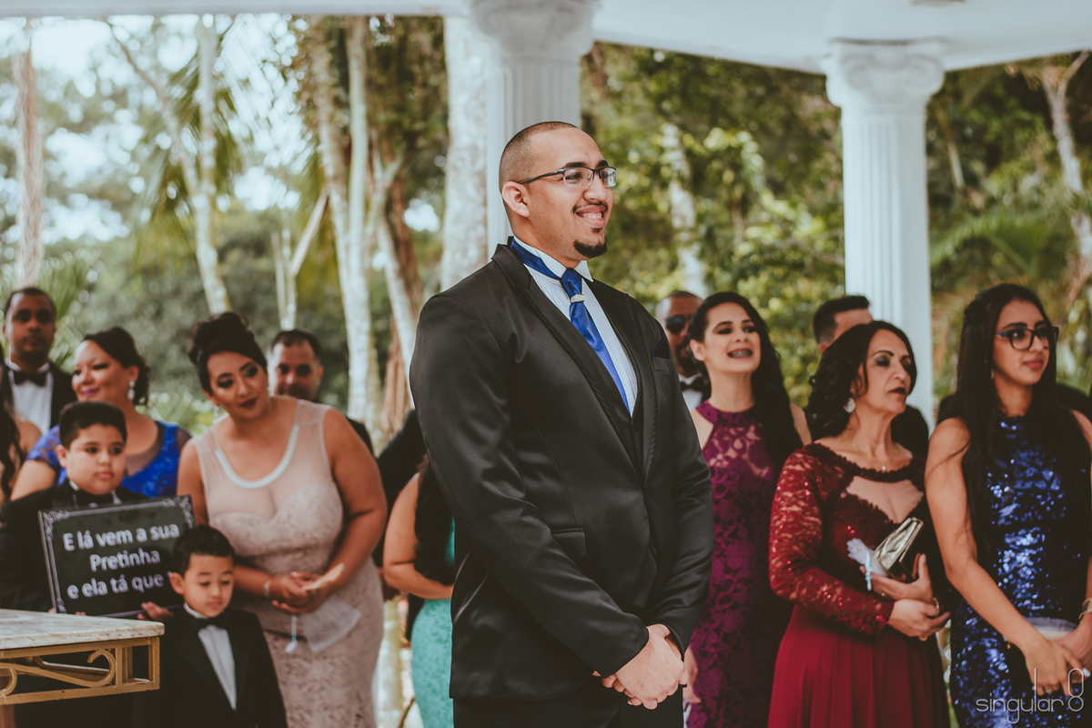 Reação das madrinhas na entrada da noiva