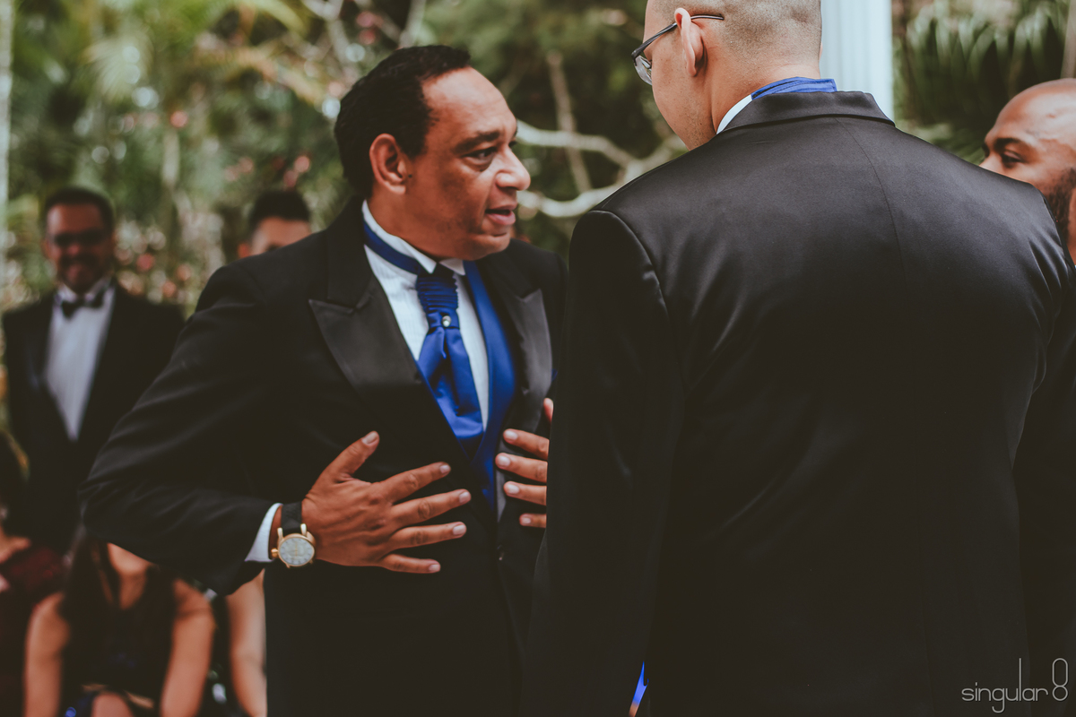 Pai do noivo perdeu as alianças