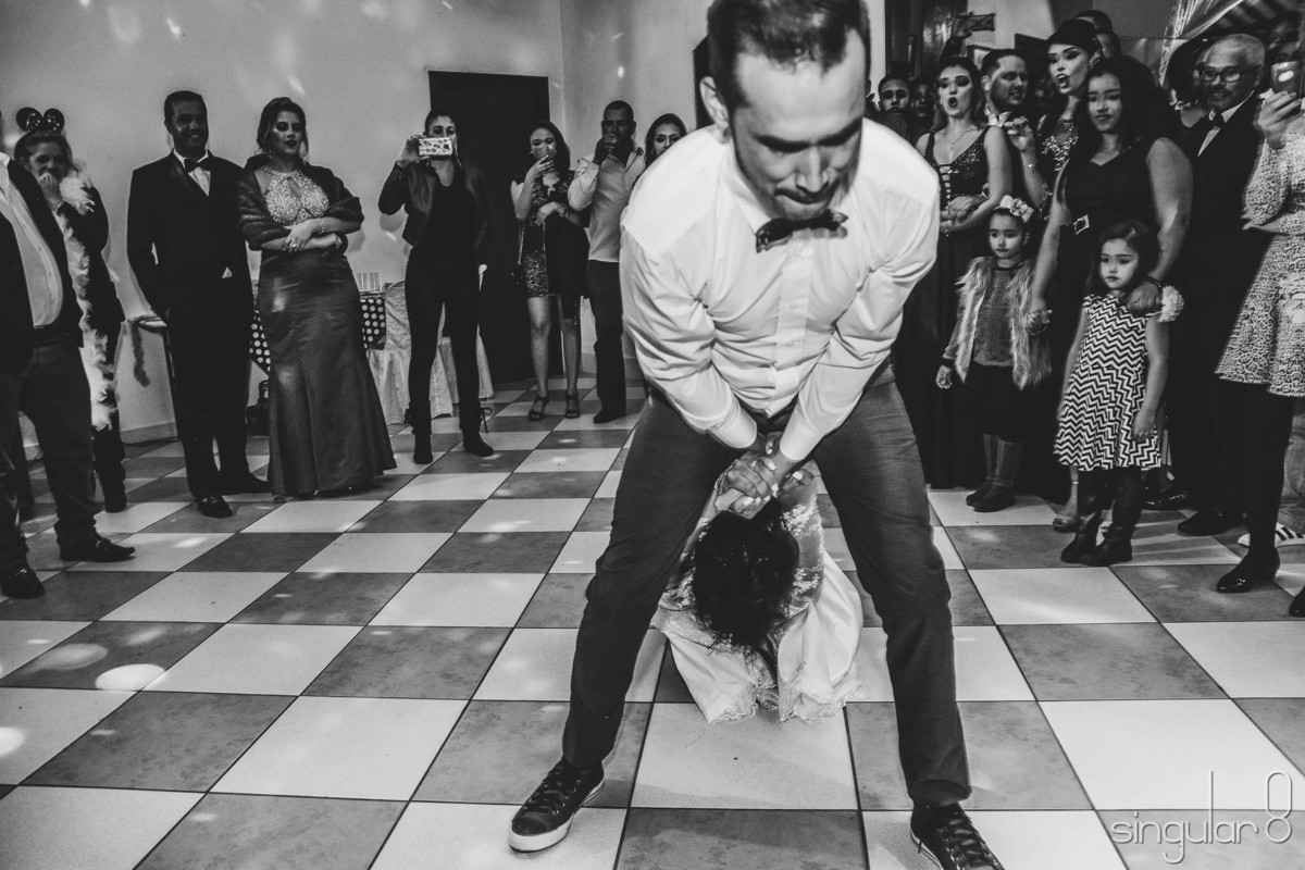 Dança dos noivos na festa de casamento em Mauá Espaço Edelweiss