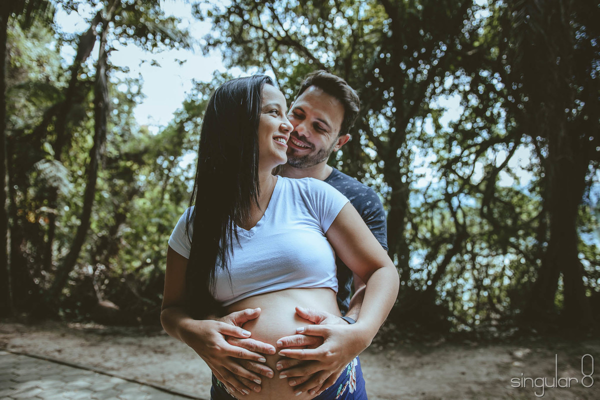 Fotografia de gestante em parque de Mogi das Cruzes