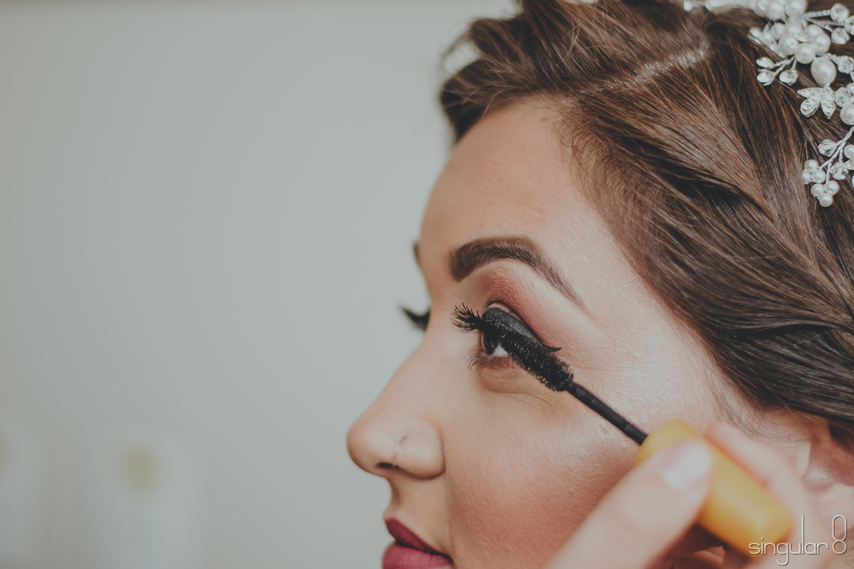 Noiva de piercing no nariz