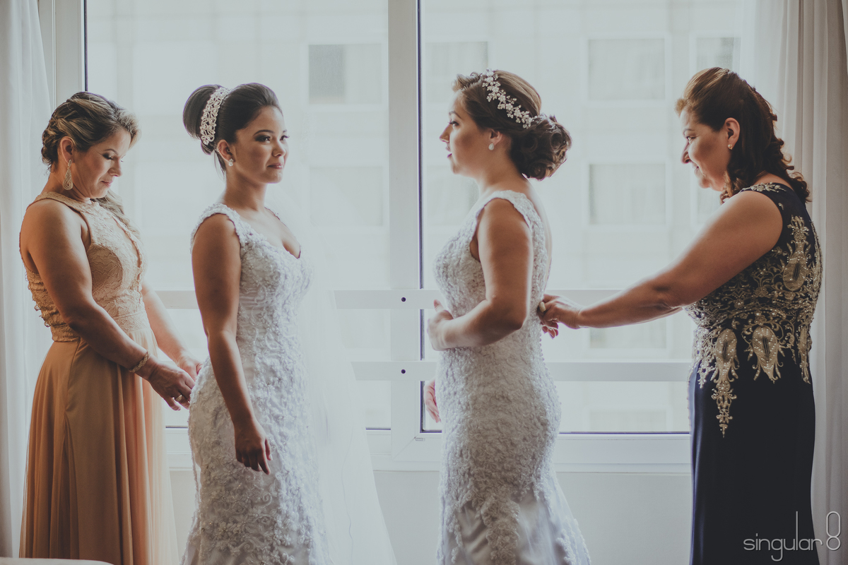 noivas se arrumando juntas em hotel Mercure Guarulhos