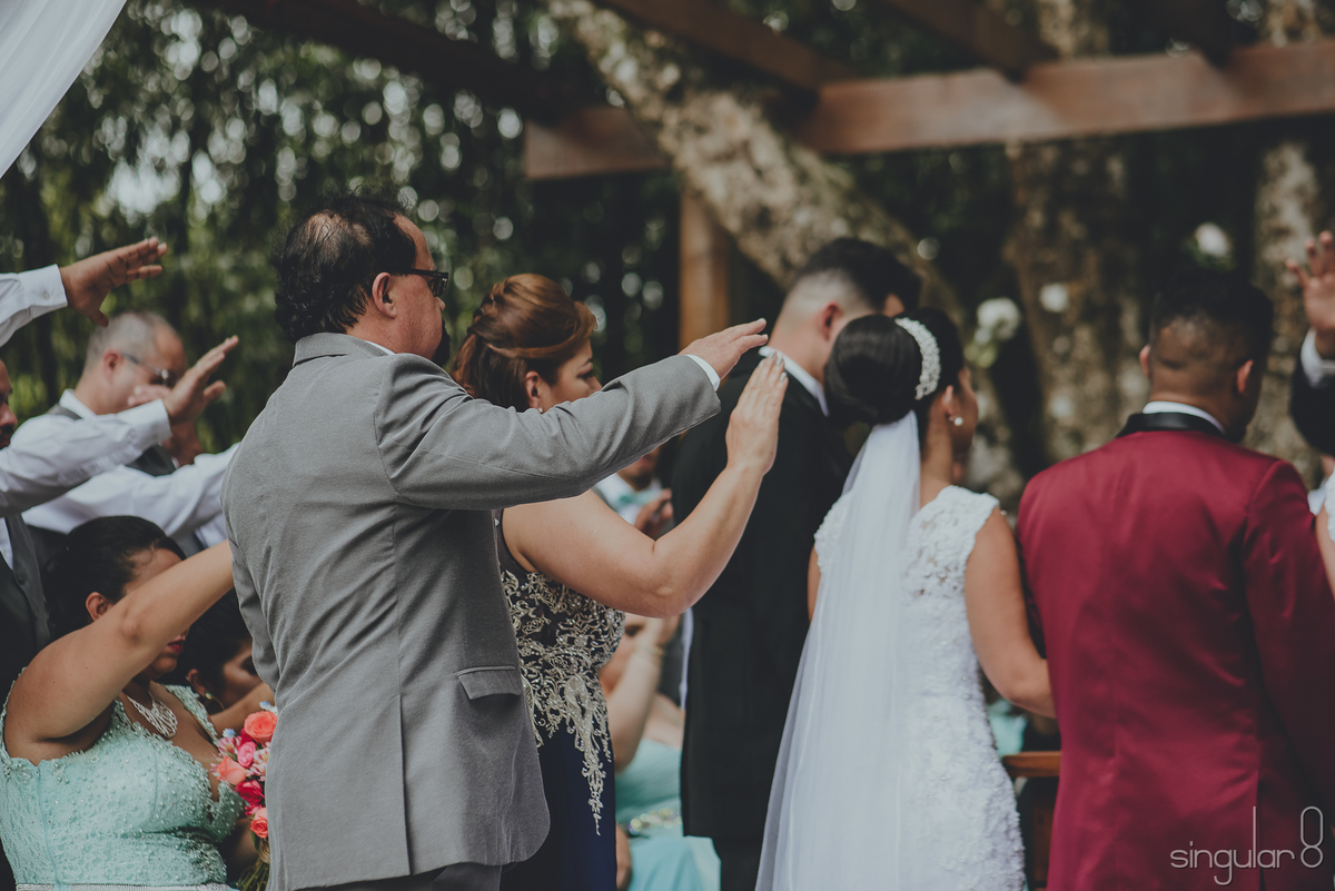 Benção final de casamento duplo