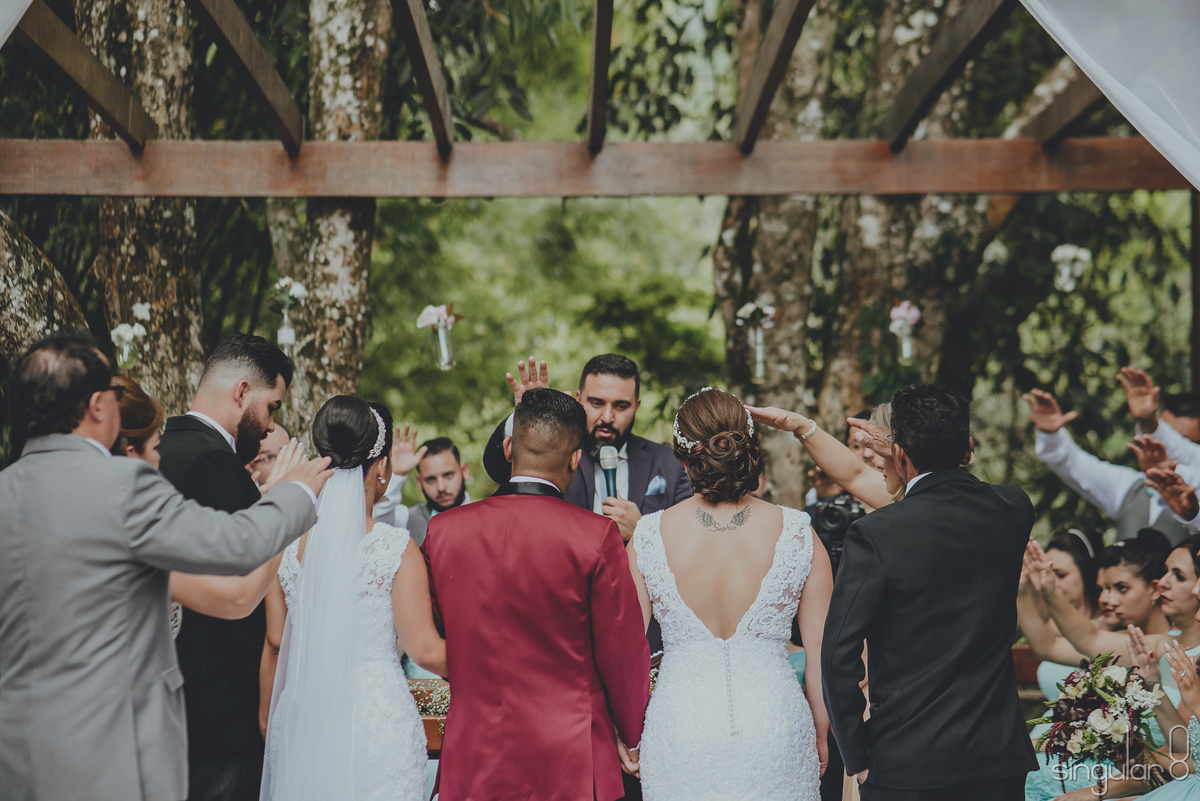 Oração em casamento duplo de dia em Mairiporã 