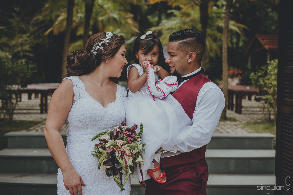Casamento de casal com filho de dia em Mairiporã