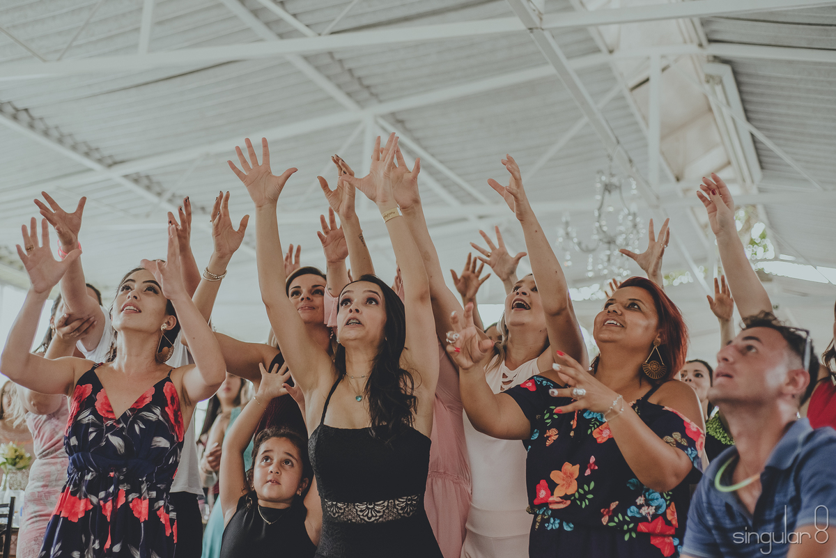 Pegar o santo antônio em casamento